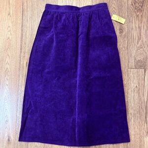 Blassport by Bill Blass Ultrasuede Skirt Aubergine size 8